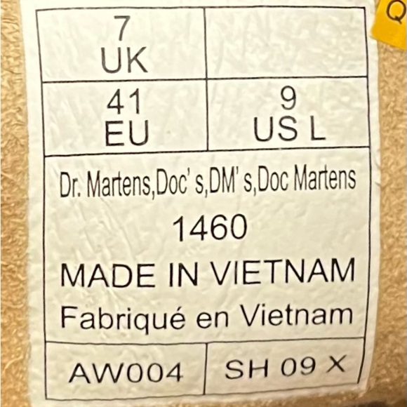 Dr. Martens Black and Green Floral Boots - Brand New with box - Picture 6 of 6